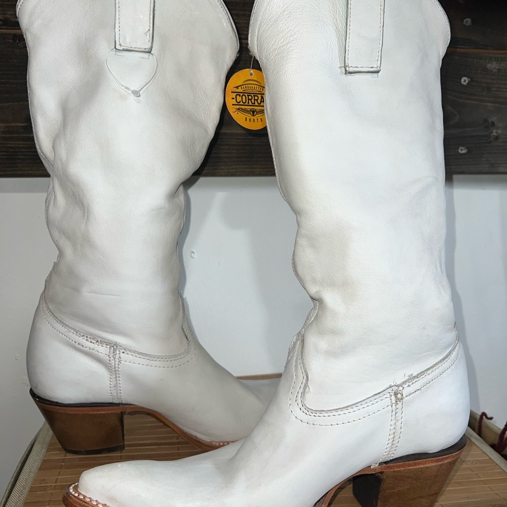 Corral Women's White Leather Heeled Boots